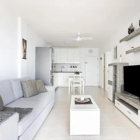 Live Tamonante Apartment *